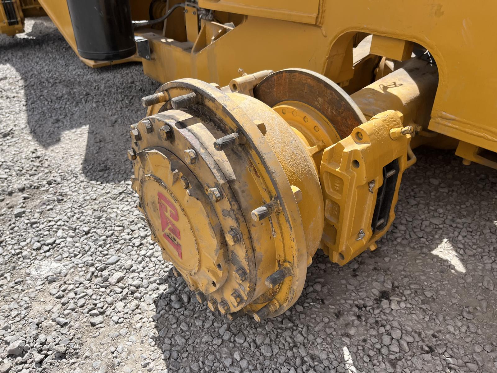 ./imagenes/INVOICE/2019/18072/CATERPILLAR 966H (5).JPG